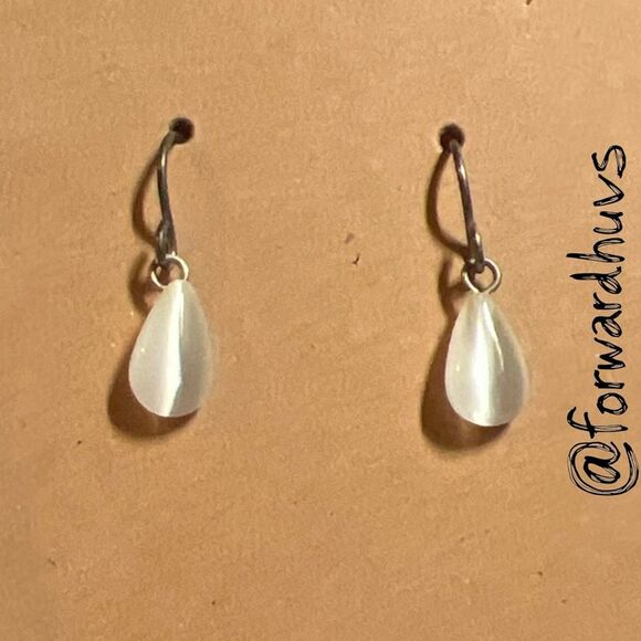 Bundle Sale 3 for $15 | Iridescent Teardrop Dangle Earrings - Picture 4 of 7